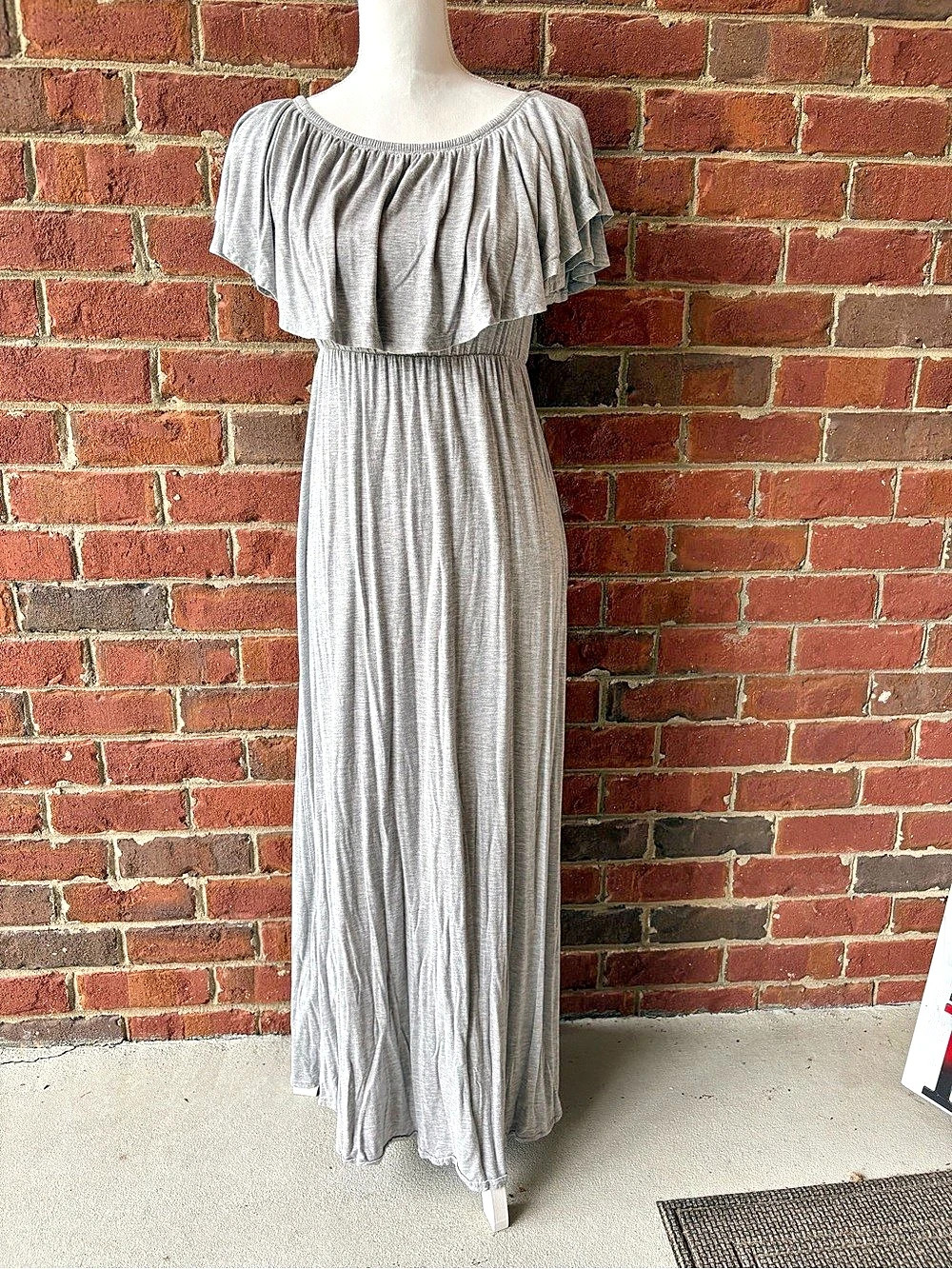 Bellamie Gray Off-Shoulder Maxi Dress Like New